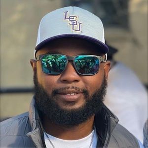 Meet your Posher, Cory